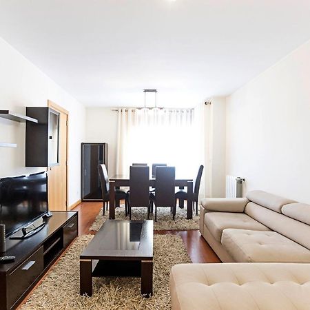 2Br Flat By Metro W/ Free Parking By Lovelystay Vila Nova de Gaia Extérieur photo