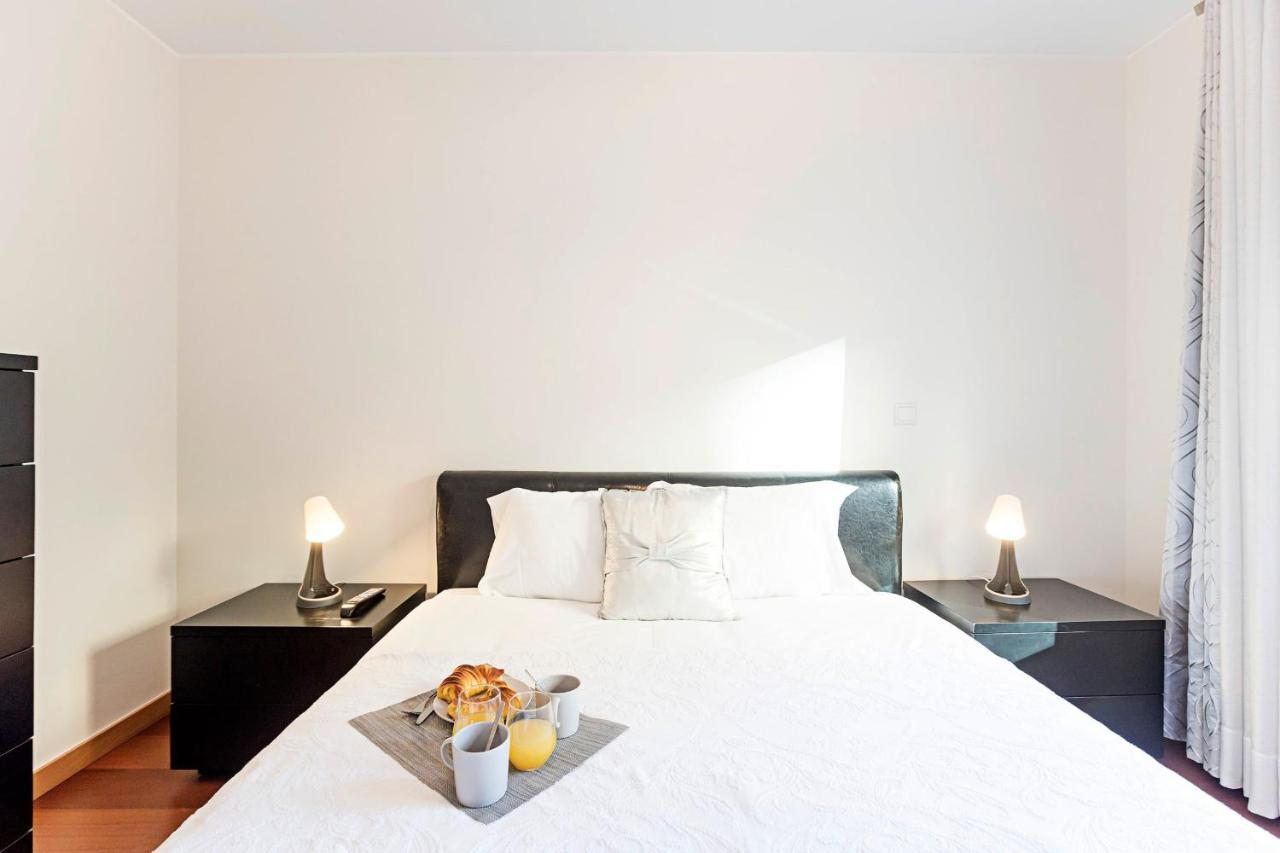 2Br Flat By Metro W/ Free Parking By Lovelystay Vila Nova de Gaia Extérieur photo