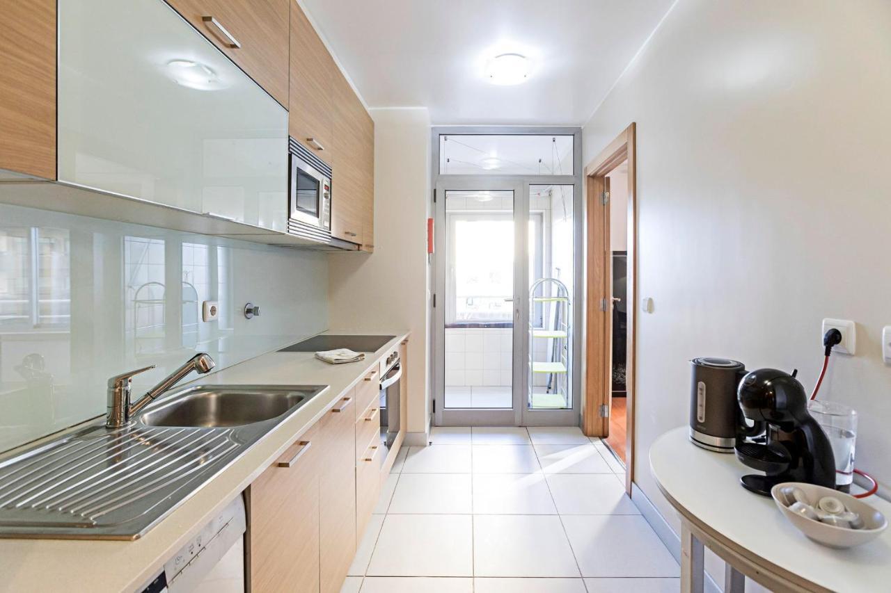 2Br Flat By Metro W/ Free Parking By Lovelystay Vila Nova de Gaia Extérieur photo