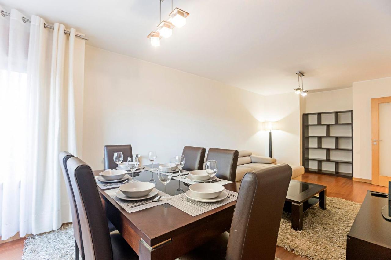 2Br Flat By Metro W/ Free Parking By Lovelystay Vila Nova de Gaia Extérieur photo